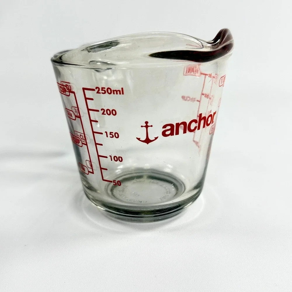 ANCHOR HOCKING Glass Measuring Cup 1 Cup 8 oz Red Lettering Clear With Handle